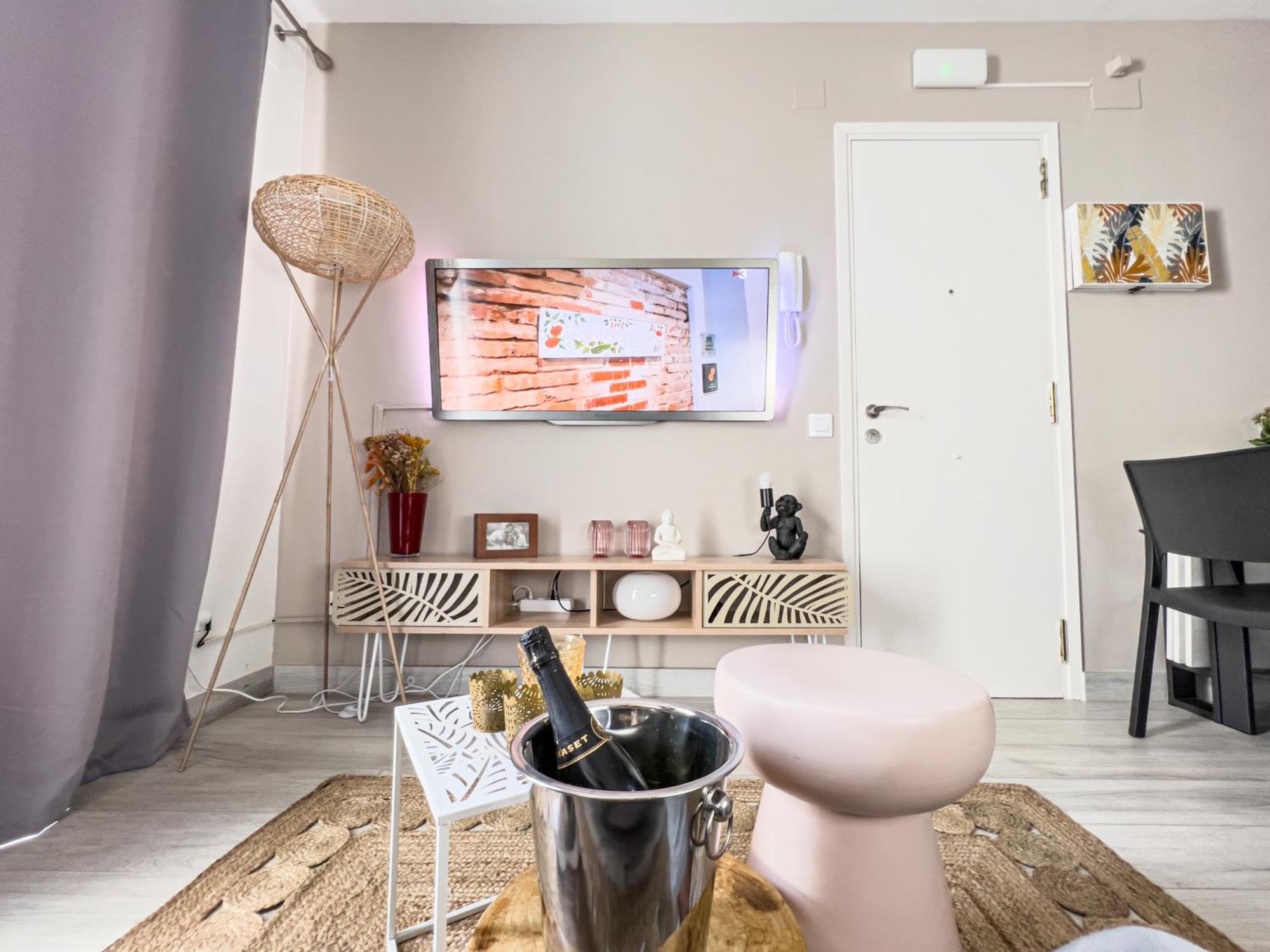 Amazing 2 Bedroom Apartment With Big Sun Terrace Sitges Centre Beach Eksteriør bilde